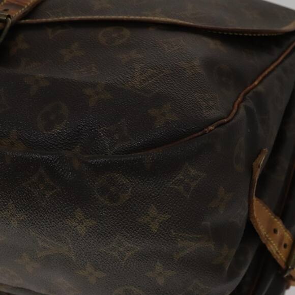 LOUIS VUITTON Monogram Saumur 35 Shoulder Bag M42254 - Picture 15 of 16
